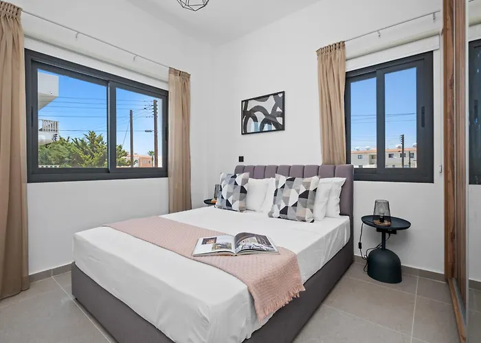 Amber By Nomads * パ フォス